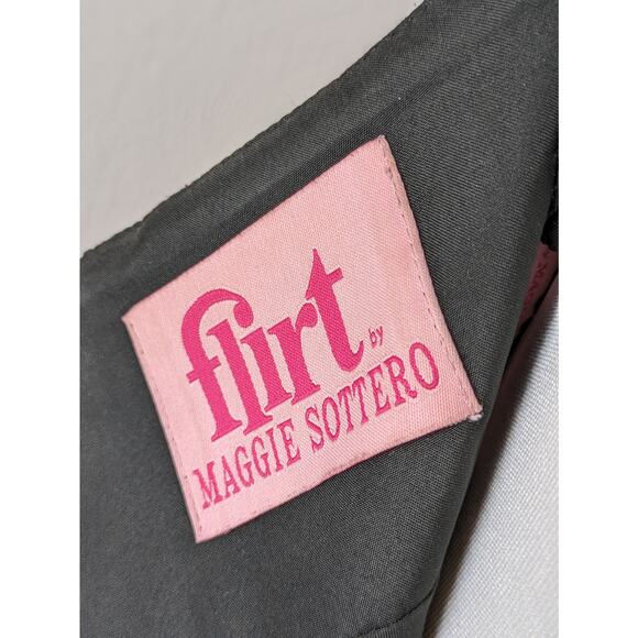 Flirt Maggie Sottero Prom Dress Beaded Floral Formal Sexy Purple Black Size 2 - Picture 11 of 13